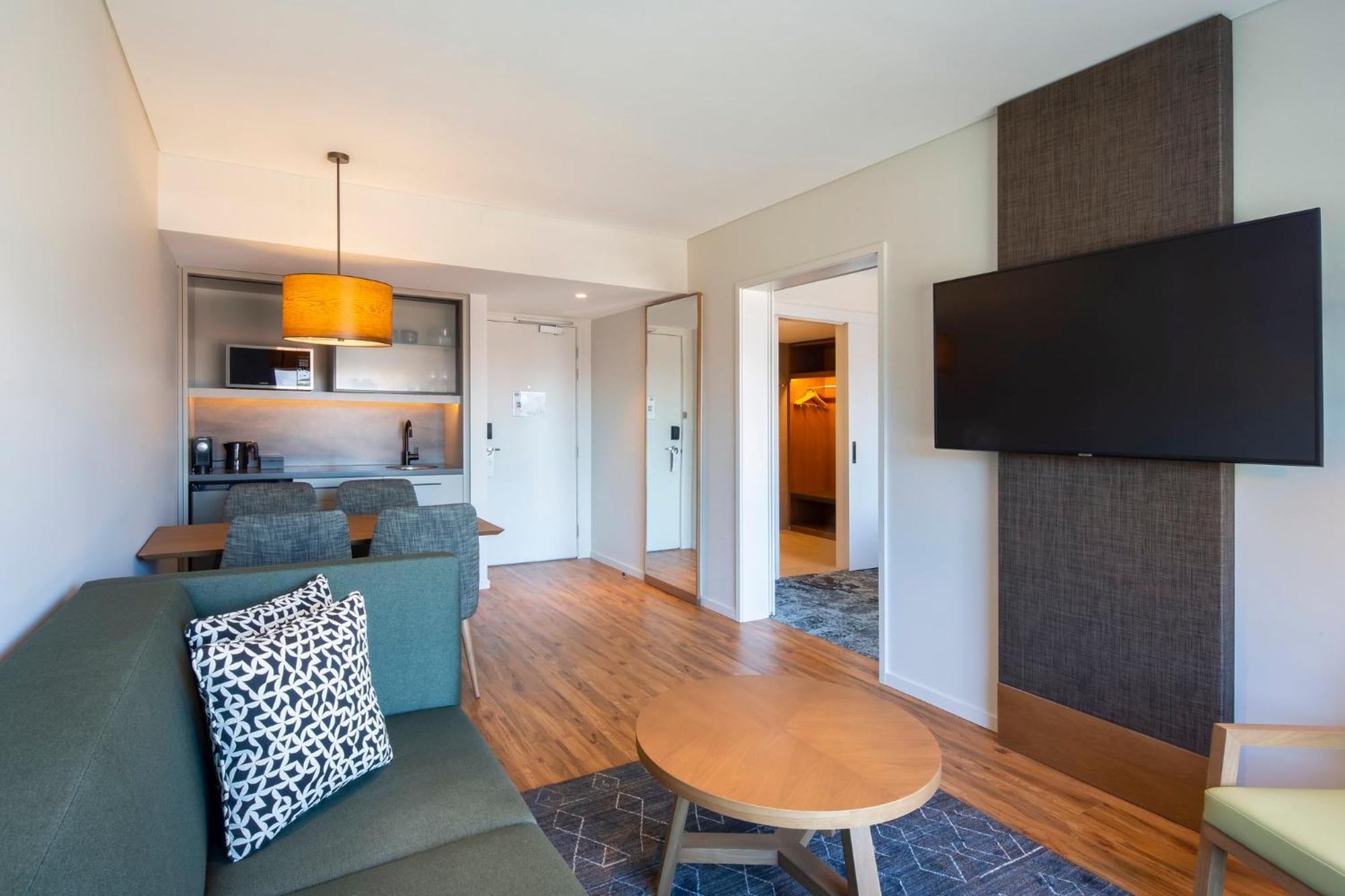 Holiday Inn Express & Suites Queenstown, An Ihg Hotel Luaran gambar